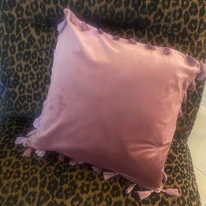 DECORATIVE VELVETY ACCENT PILLOW COVERS.  *SOLD AS A SET.